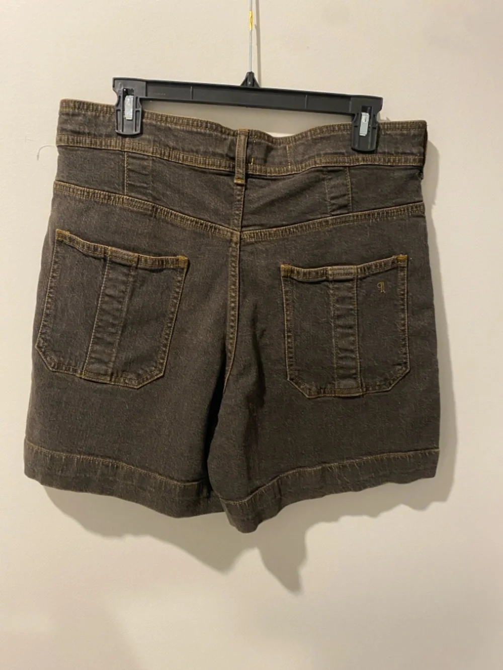 Anthropologie Pilcro Seamed Denim Shorts - Size 30 - Picture 9 of 12